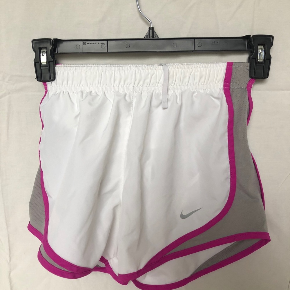 Women’s Nike shorts never worn